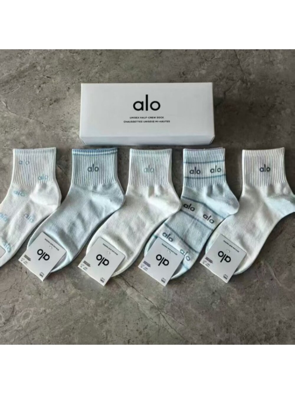 A53- ALO Yoga Women's Sky Blue & White Mesh Half-Crew Socks 5-Pair Box Set